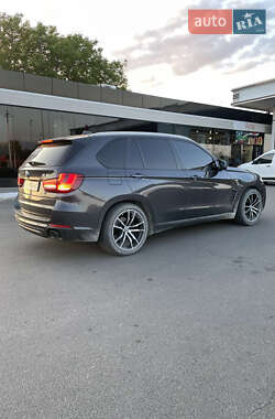 Внедорожник / Кроссовер BMW X5 2015 в 