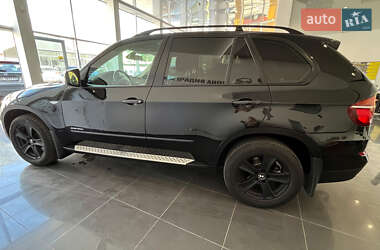 Позашляховик / Кросовер BMW X5 2011 в 