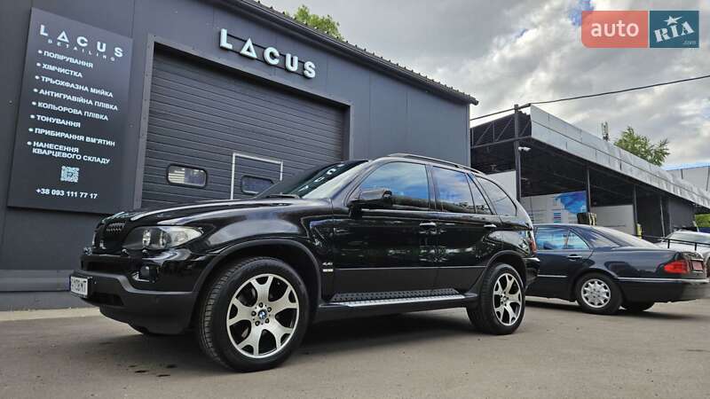 Позашляховик / Кросовер BMW X5 2004 в 