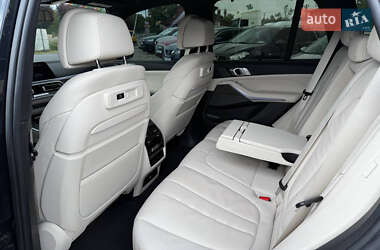 Позашляховик / Кросовер BMW X5 2019 в 