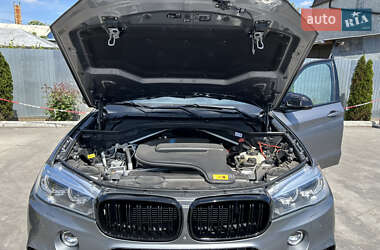 Позашляховик / Кросовер BMW X5 2016 в 