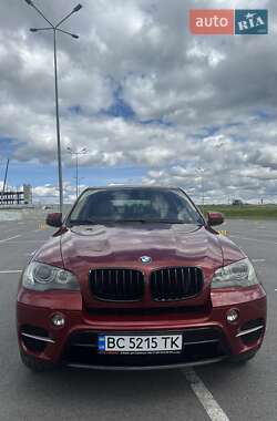 Позашляховик / Кросовер BMW X5 2010 в 