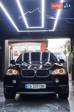 Позашляховик / Кросовер BMW X5 2010 в 