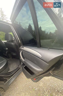 Позашляховик / Кросовер BMW X5 2003 в 