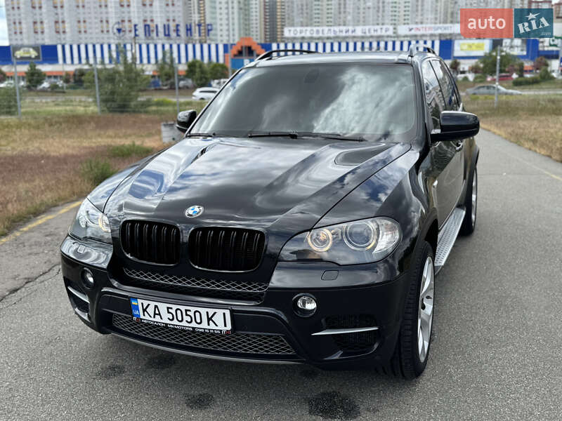 Позашляховик / Кросовер BMW X5 2011 в Києві
