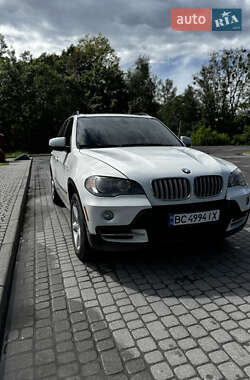 Позашляховик / Кросовер BMW X5 2010 в 