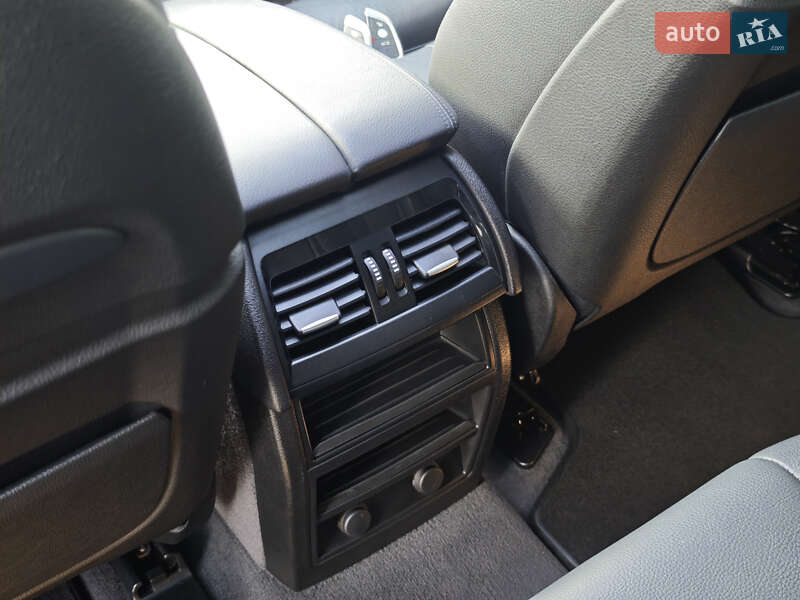 Внедорожник / Кроссовер BMW X5 2016 в Луцке