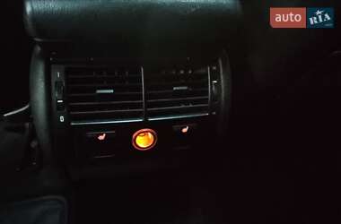 Позашляховик / Кросовер BMW X5 2004 в 