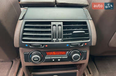 Внедорожник / Кроссовер BMW X5 2010 в 