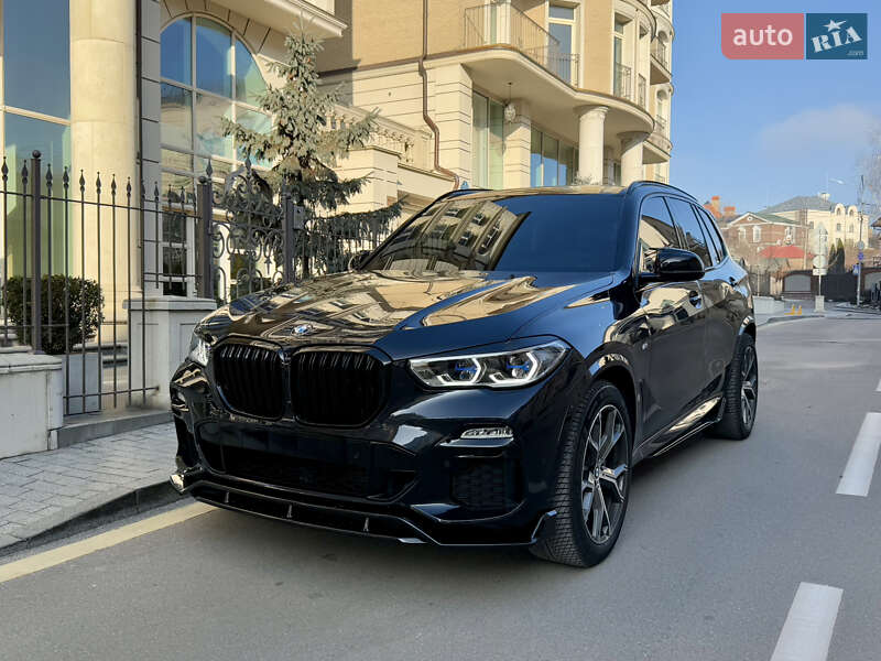 Позашляховик / Кросовер BMW X5 2020 в 