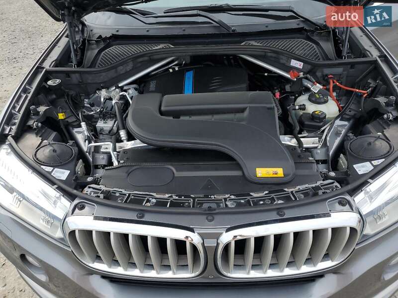 Внедорожник / Кроссовер BMW X5 2016 в Киеве