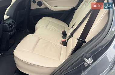 Позашляховик / Кросовер BMW X5 2010 в 