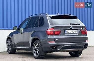 Позашляховик / Кросовер BMW X5 2010 в 