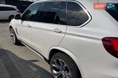 Позашляховик / Кросовер BMW X5 2015 в 