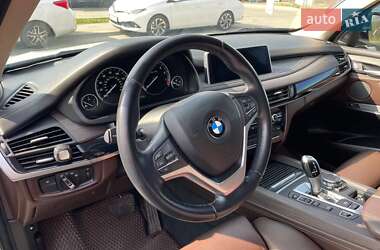 Позашляховик / Кросовер BMW X5 2015 в 