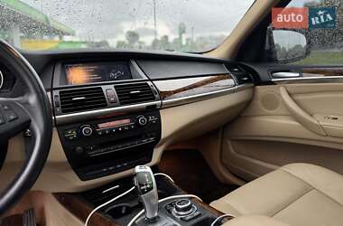 Внедорожник / Кроссовер BMW X5 2010 в 
