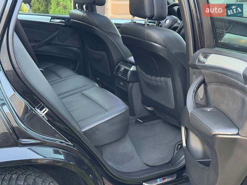 Внедорожник / Кроссовер BMW X5 2010 в Вараше