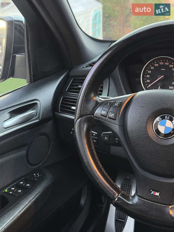 Внедорожник / Кроссовер BMW X5 2010 в Вараше