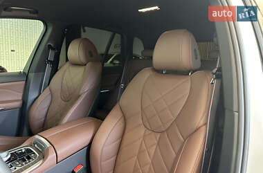 Позашляховик / Кросовер BMW X5 2023 в 
