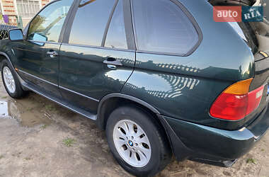 Внедорожник / Кроссовер BMW X5 2001 в 