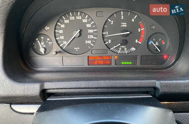 Внедорожник / Кроссовер BMW X5 2001 в 