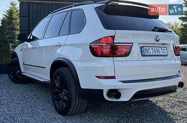 Позашляховик / Кросовер BMW X5 2010 в 