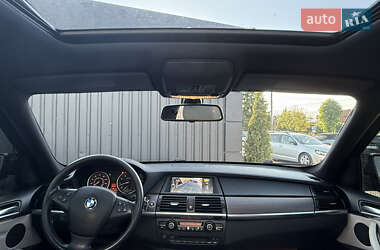 Позашляховик / Кросовер BMW X5 2010 в 