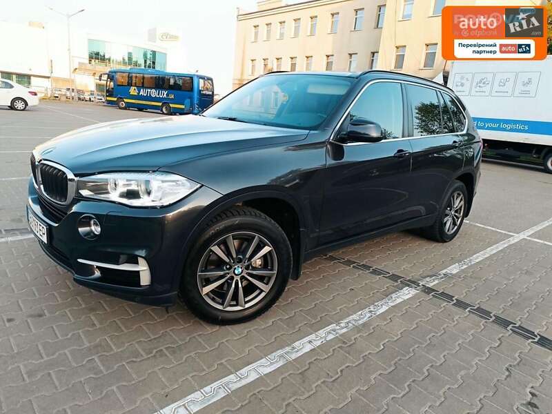 Внедорожник / Кроссовер BMW X5 2015 в Чернигове