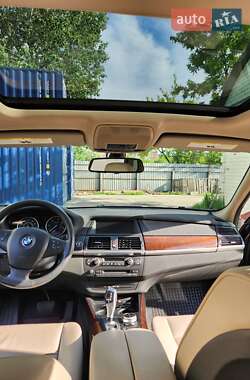 Позашляховик / Кросовер BMW X5 2011 в 
