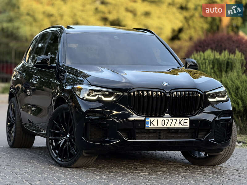 Позашляховик / Кросовер BMW X5 2021 в 