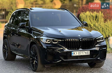 Позашляховик / Кросовер BMW X5 2021 в 