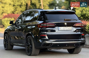 Позашляховик / Кросовер BMW X5 2021 в 