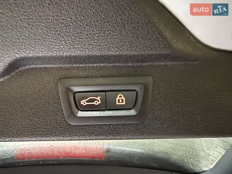 Позашляховик / Кросовер BMW X5 2018 в Чернівцях