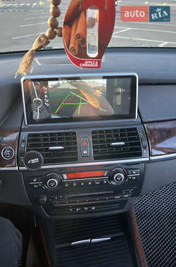 Внедорожник / Кроссовер BMW X5 2010 в 