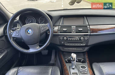 Внедорожник / Кроссовер BMW X5 2010 в 