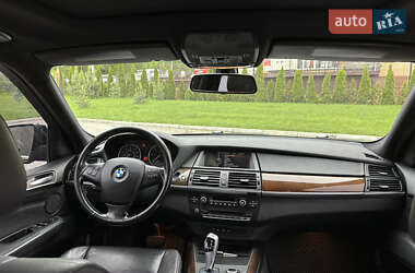 Позашляховик / Кросовер BMW X5 2013 в 