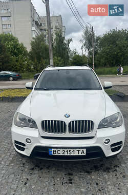 Позашляховик / Кросовер BMW X5 2013 в 