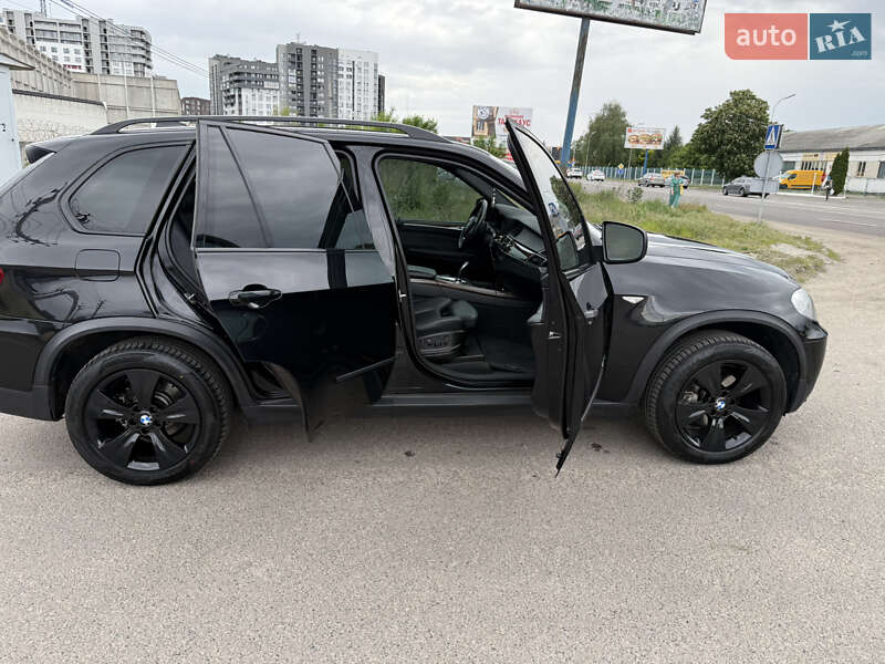 Внедорожник / Кроссовер BMW X5 2011 в Киеве