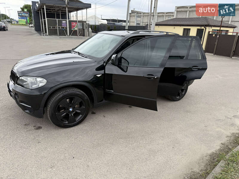Внедорожник / Кроссовер BMW X5 2011 в Киеве