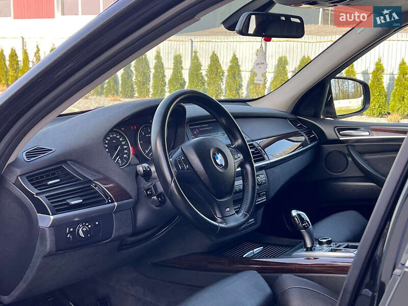 Позашляховик / Кросовер BMW X5 2011 в Подільську