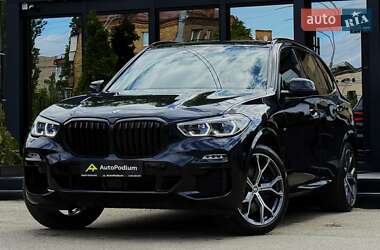Внедорожник / Кроссовер BMW X5 2021 в 