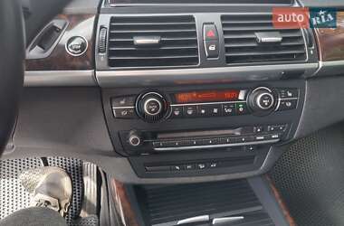 Позашляховик / Кросовер BMW X5 2008 в 