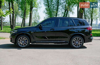 Внедорожник / Кроссовер BMW X5 2022 в 