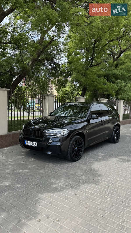 Внедорожник / Кроссовер BMW X5 2016 в 