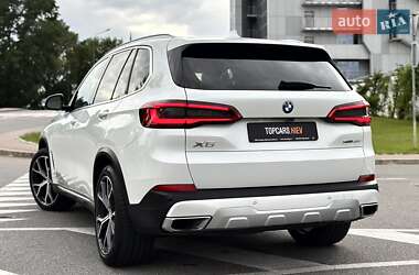 Внедорожник / Кроссовер BMW X5 2018 в 