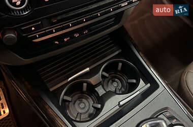 Внедорожник / Кроссовер BMW X5 2010 в 