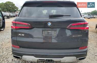Позашляховик / Кросовер BMW X5 2021 в 