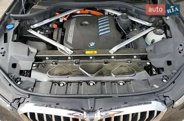 Позашляховик / Кросовер BMW X5 2021 в 