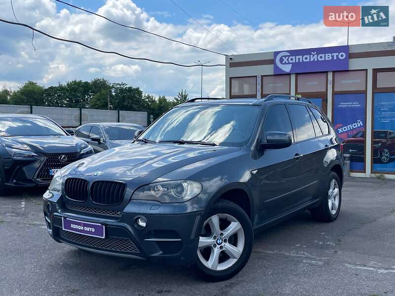Внедорожник / Кроссовер BMW X5 2010 в 