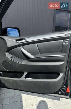 Внедорожник / Кроссовер BMW X5 2004 в 
